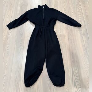 Abercrombie and Fitch YPB neoKNIT max Women's Black Jumpsuit